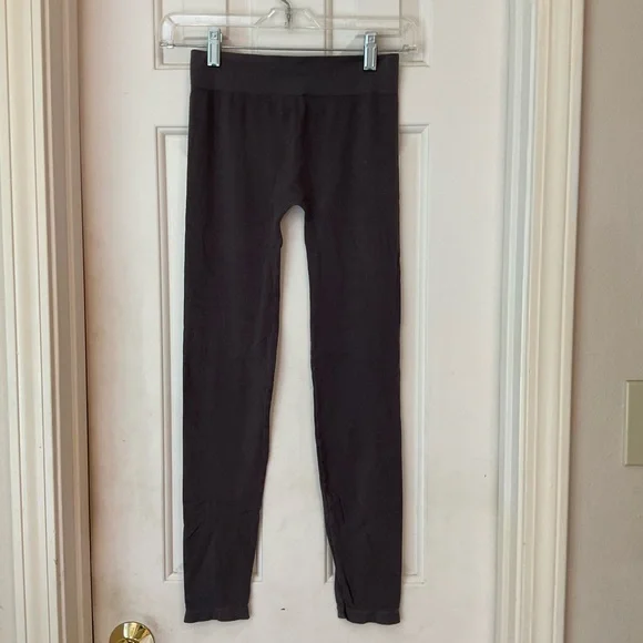 M. Rena Cropped Tummy Tuck Legging, Dark Gray, Ultra Comfortable, One Size - Picture 5 of 10